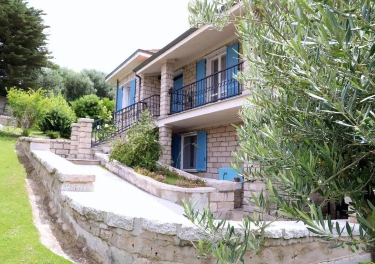 Appartamento In Villa Matilde Di 150 Mq - Paradiso Costiero Fronte Mare Con Giardino Privato Badesi 0*,  Italy