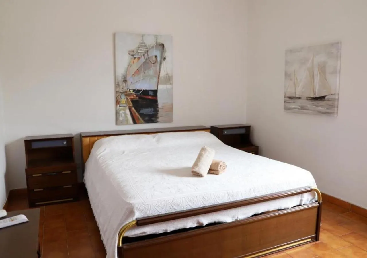 Appartamento In Villa Matilde Di 150 Mq - Paradiso Costiero Fronte Mare Con Giardino Privato Badesi Italy